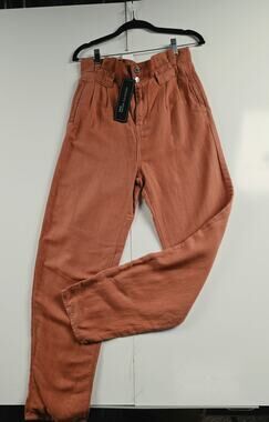 New with tags Veronica Beard Jeans Karter Pleated Crop Pant Mocha, size 2 0053
